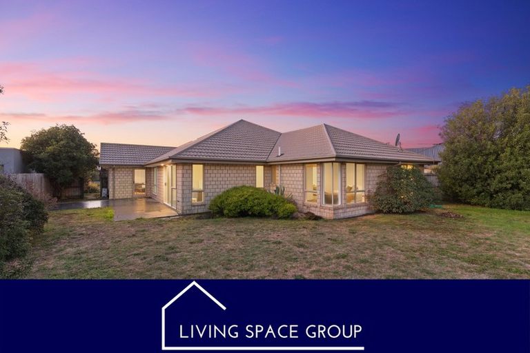 Photo of property in 29 Linkwater Way, Parklands, Christchurch, 8083