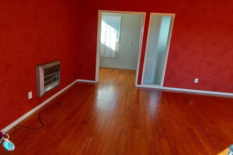 Photo of property in 47 Maple Street, Avondale, Auckland, 1026