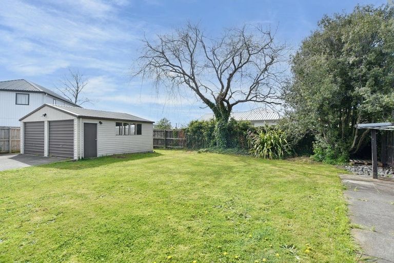 Photo of property in 2 Davis Place, Woolston, Christchurch, 8023