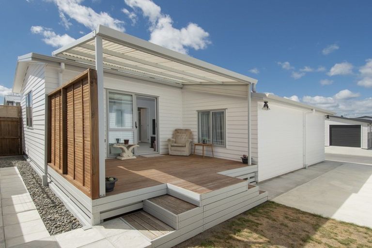 Photo of property in 11 Kamahi Crescent, Papamoa Beach, Papamoa, 3118