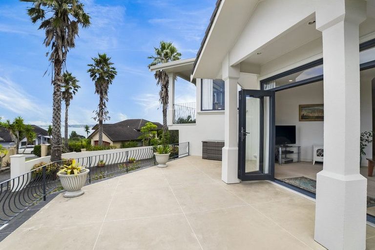 Photo of property in 36 Beauvoir Avenue, Matakatia, Whangaparaoa, 0930