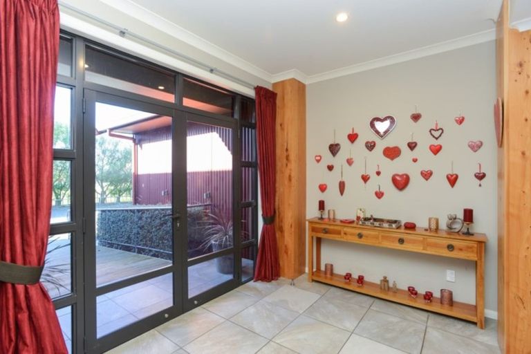 Photo of property in 66 Mantell Street, Tikokino, Waipawa, 4273