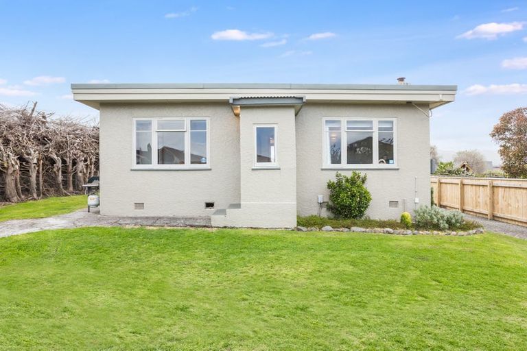 Photo of property in 57a Bluegum Road, Paraparaumu Beach, Paraparaumu, 5032