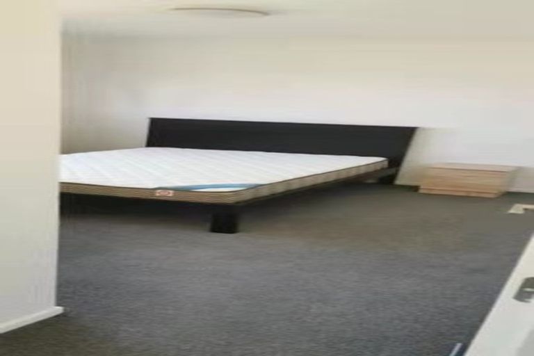 Photo of property in 44 Middlepark Road, Sockburn, Christchurch, 8042