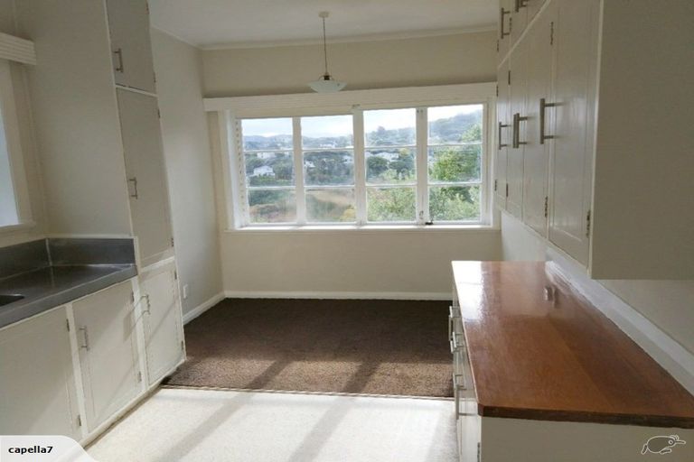 Photo of property in 21 Sydenham Street, Northland, Wellington, 6012