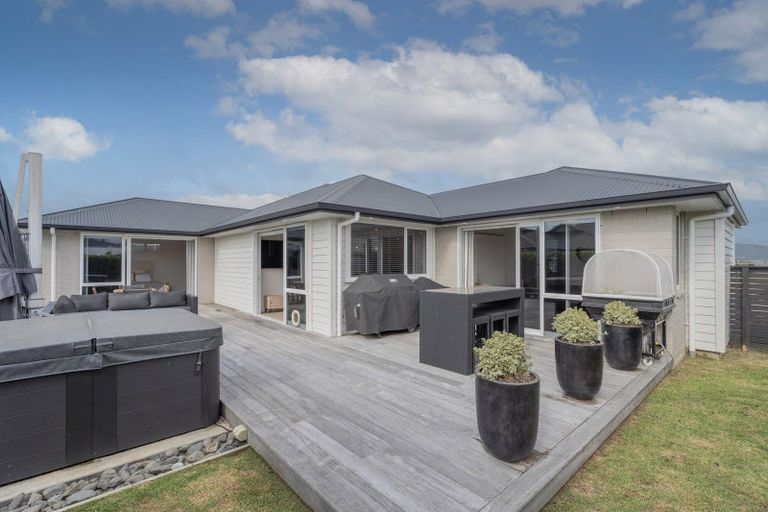Photo of property in 134 Kupe Drive, Whitianga, 3510