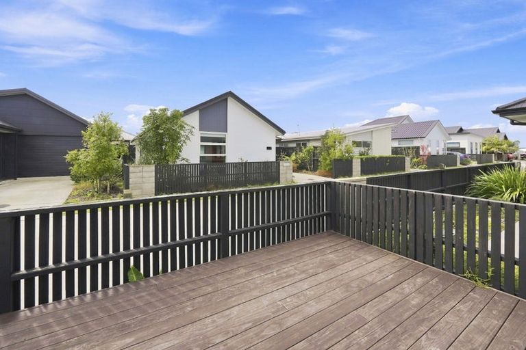 Photo of property in 6 Salers Lane, Papamoa, 3118