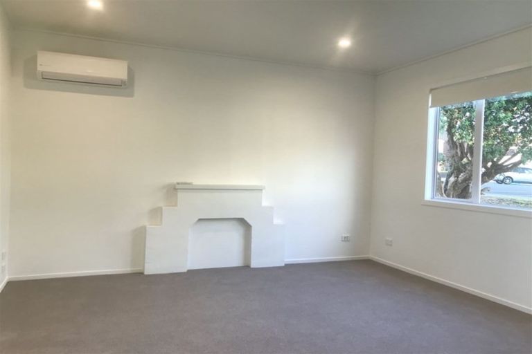 Photo of property in 28 Victoria Road, Mount Maunganui, 3116