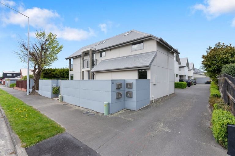 Photo of property in 1/1010 Colombo Street, St Albans, Christchurch, 8014