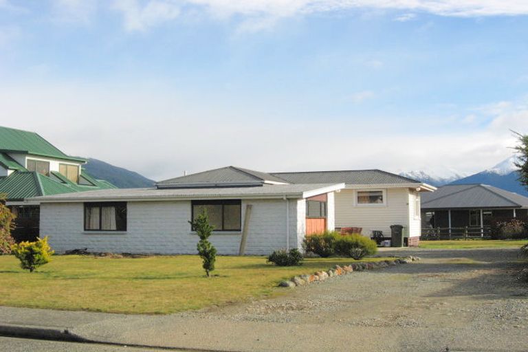 Photo of property in 93 Matai Street, Te Anau, 9600