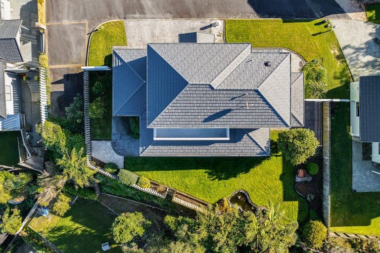 Photo of property in 5 Saint Elizabeth Heights, Normandale, Lower Hutt, 5010