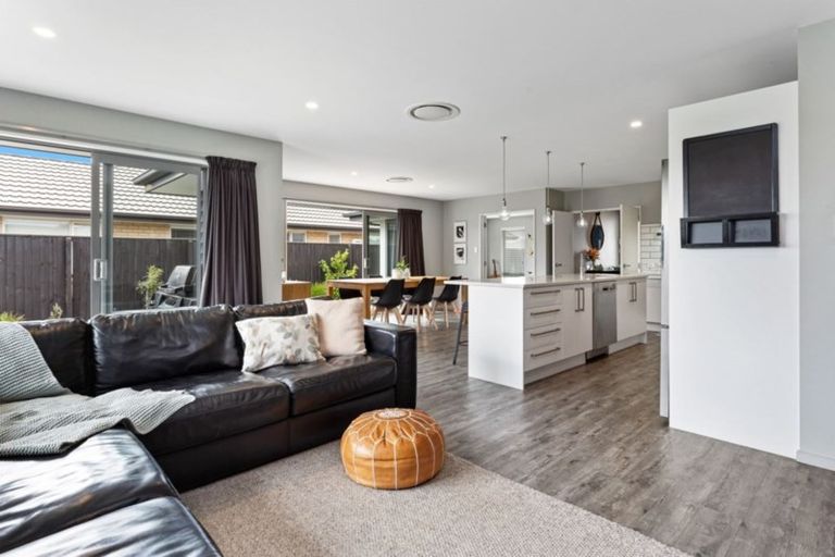 Photo of property in 7 Brockelbank Drive, Kaiapoi, 7630