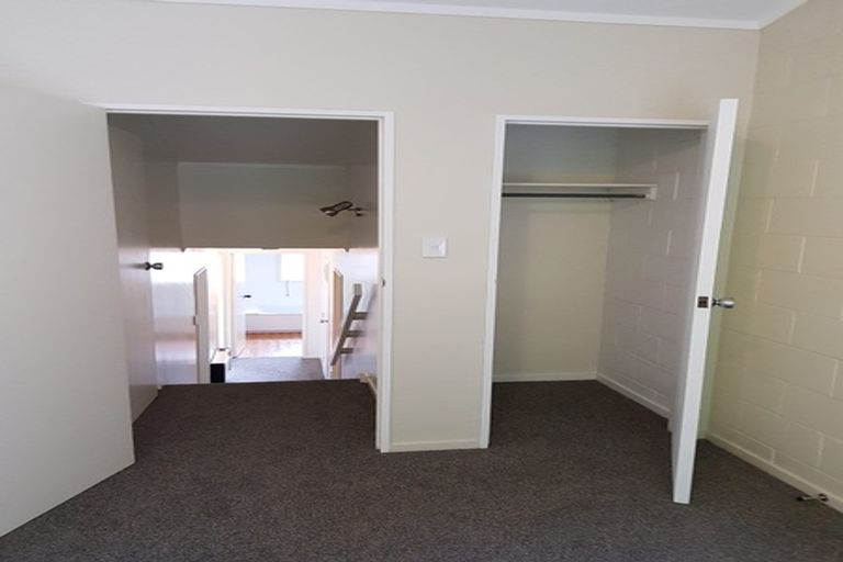 Photo of property in 99 Churton Drive, Churton Park, Wellington, 6037