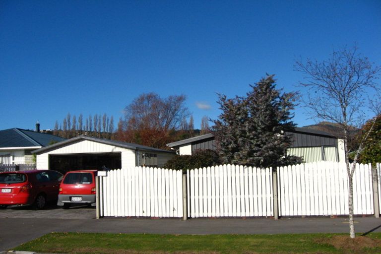Photo of property in 35 Waiau Street, Cracroft, Christchurch, 8025