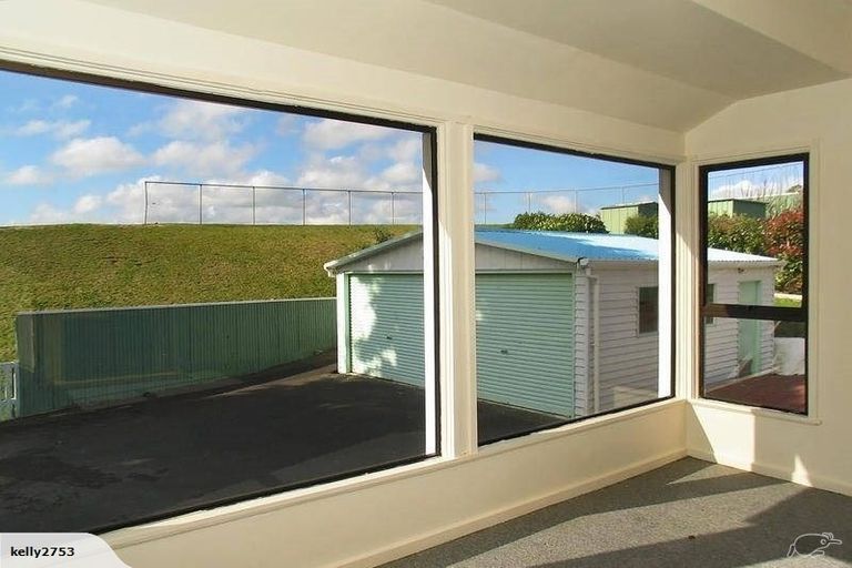 Photo of property in 25 Bannister Avenue, Johnsonville, Wellington, 6037