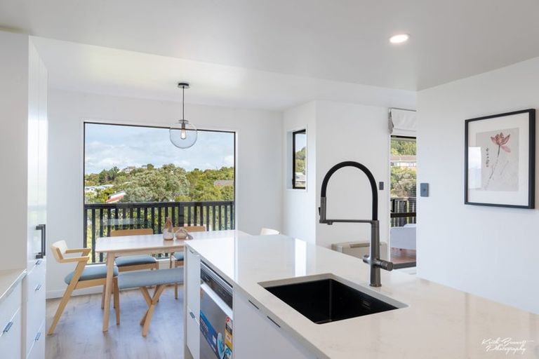 Photo of property in 50 Viewmont Drive, Harbour View, Lower Hutt, 5010