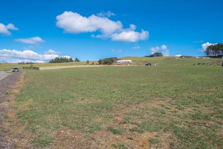 Photo of property in 8 Amelie Place, Coopers Beach, 0420