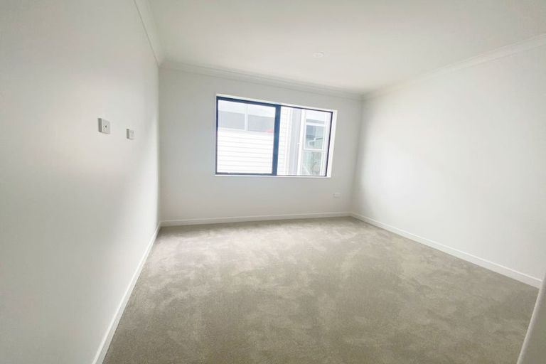 Photo of property in 73 Michael Bosher Way, Flat Bush, Auckland, 2019