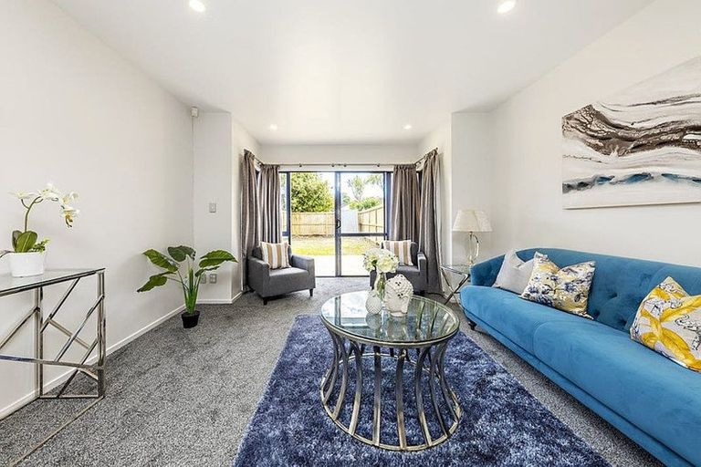 Photo of property in 4/202 Massey Road, Mangere East, Auckland, 2024