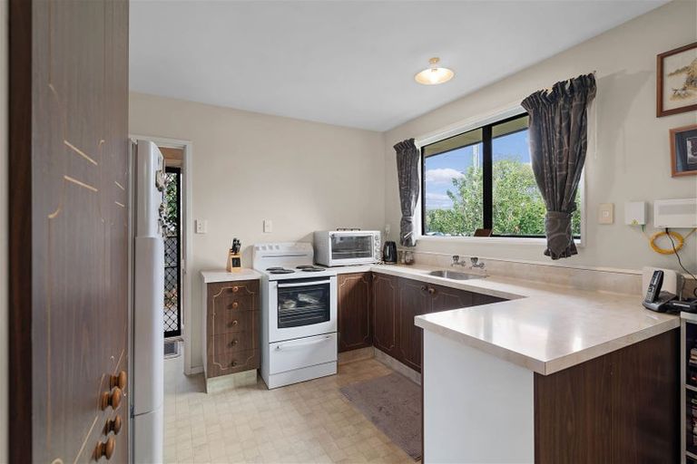 Photo of property in 2 Wilson Street, Islington, Christchurch, 8042