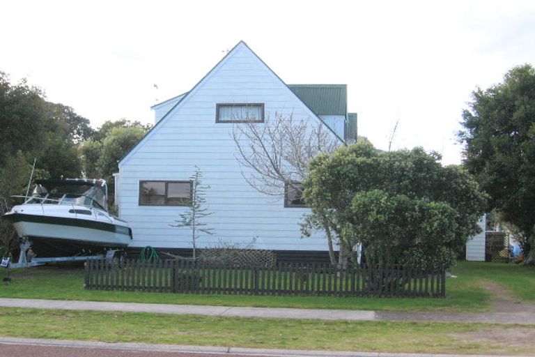 Photo of property in 3 Pauanui Boulevard, Pauanui, Hikuai, 3579