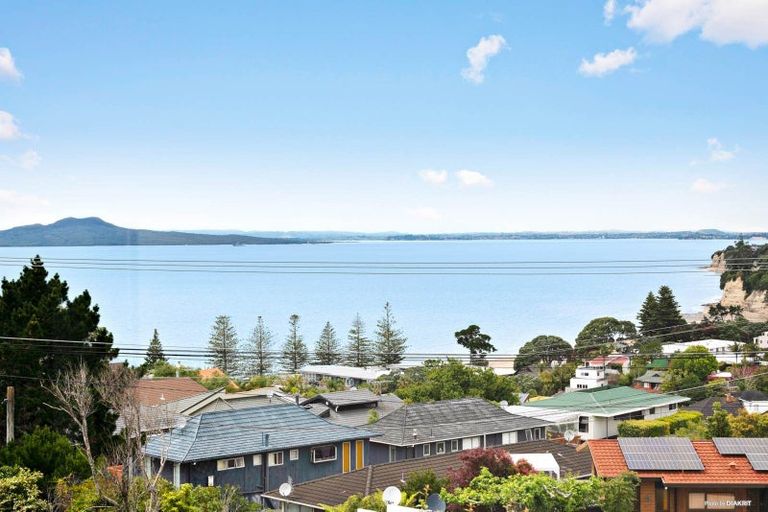 Photo of property in 2a Mizpah Road, Torbay, Auckland, 0630