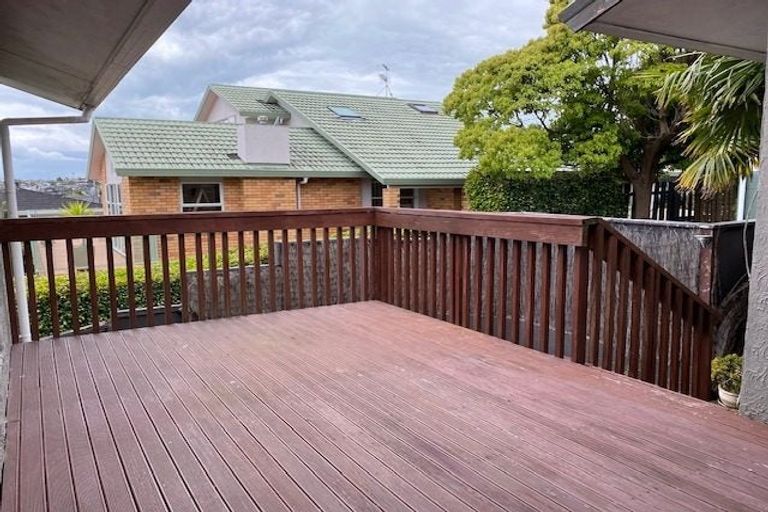 Photo of property in 1/32 Prince Regent Drive, Half Moon Bay, Auckland, 2012