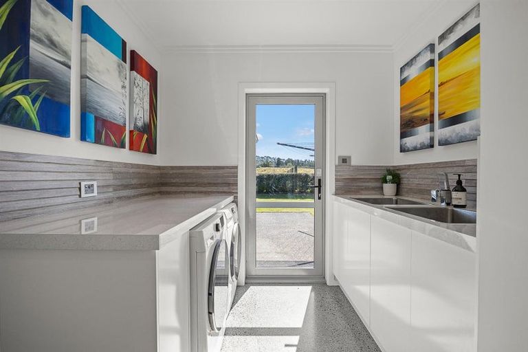 Photo of property in 583 State Highway 16, Kumeu, 0891