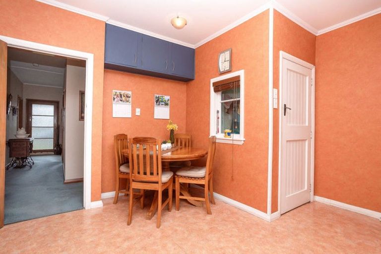 Photo of property in 50 Mcphee Street, Dannevirke, 4930