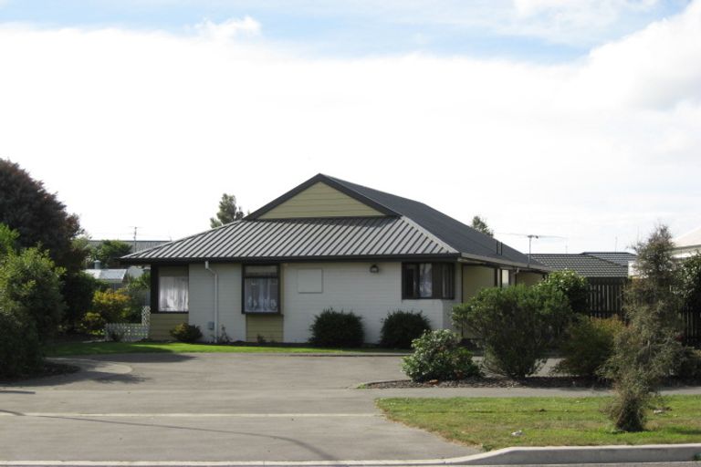 Photo of property in 4/29 Charles Street, Waltham, Christchurch, 8011