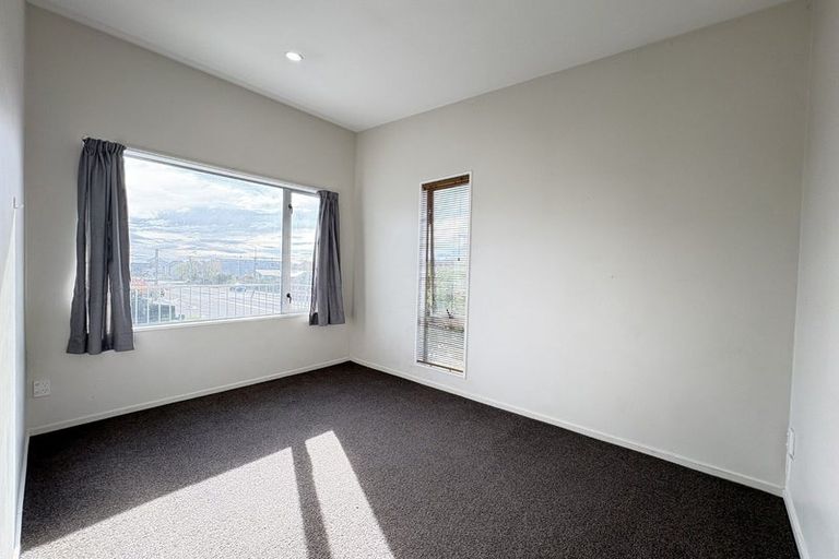 Photo of property in 22f Packe Street, Edgeware, Christchurch, 8013