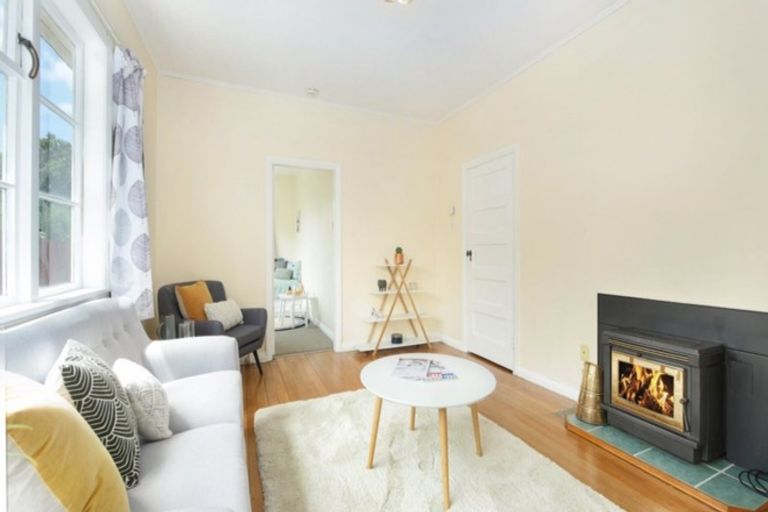 Photo of property in 2/10 Hillier Place, Spreydon, Christchurch, 8024