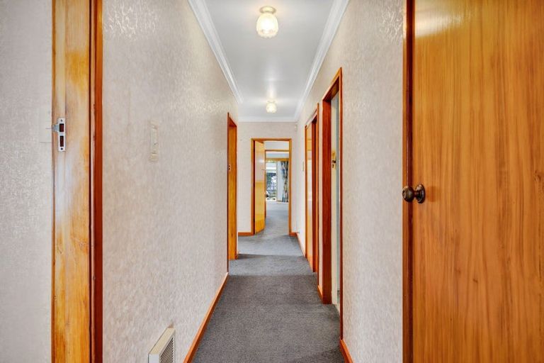 Photo of property in 23 Hinau Street, Inglewood, 4330