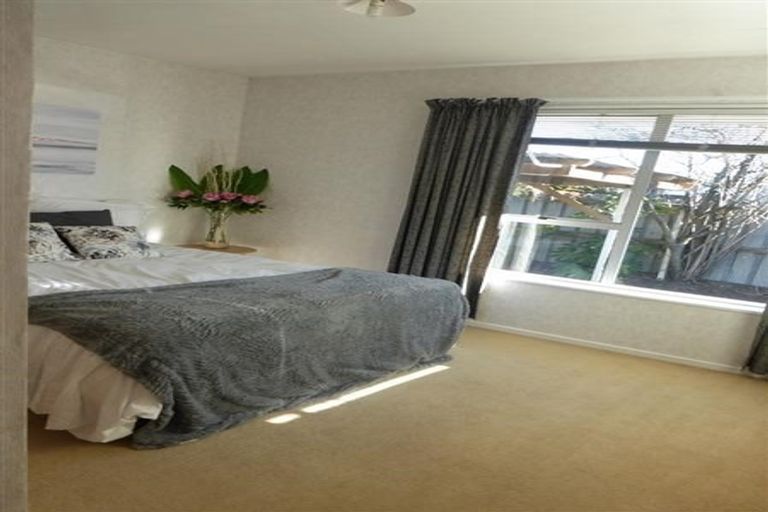 Photo of property in 60 Denise Crescent, Hornby, Christchurch, 8042