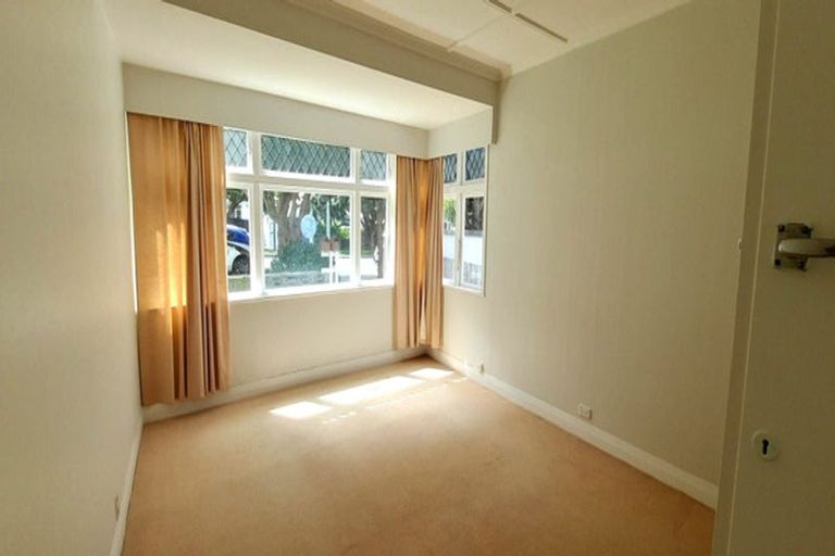 Photo of property in 4 Rotherham Terrace, Miramar, Wellington, 6022