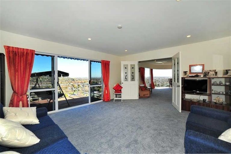 Photo of property in 20 Woodlau Rise, Huntsbury, Christchurch, 8022