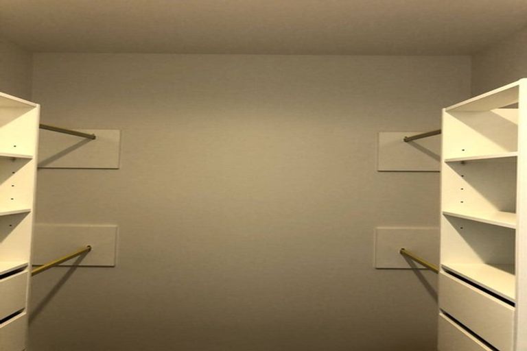 Photo of property in 6 Riroriro Close, Papakura, 2110