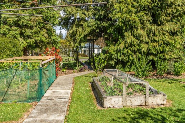 Photo of property in 180 Anama School Road, Surrey Hills, Ashburton, 7778