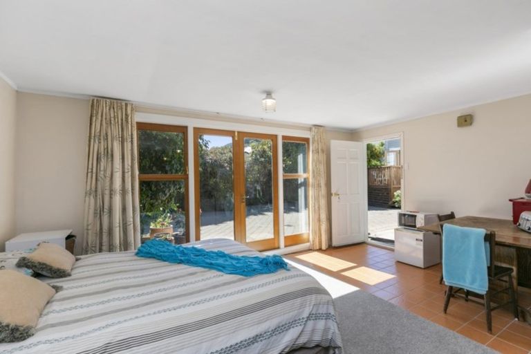 Photo of property in 11 Raine Street, Karori, Wellington, 6012