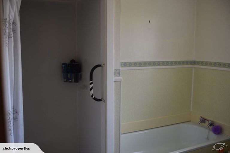 Photo of property in 151 Avonhead Road, Avonhead, Christchurch, 8042