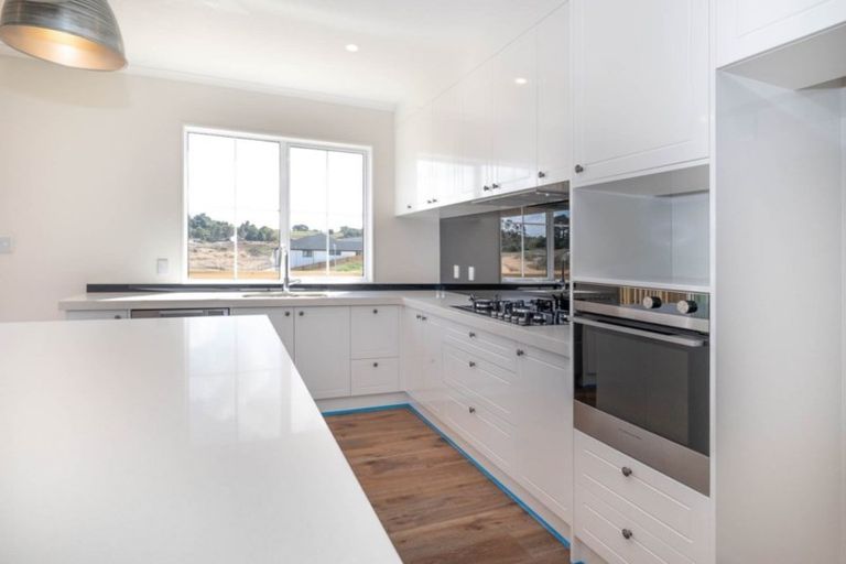 Photo of property in 31 Takurua Terrace, Orewa, 0931