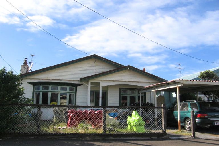 Photo of property in 39 Bridge Street, Rongotai, Wellington, 6022