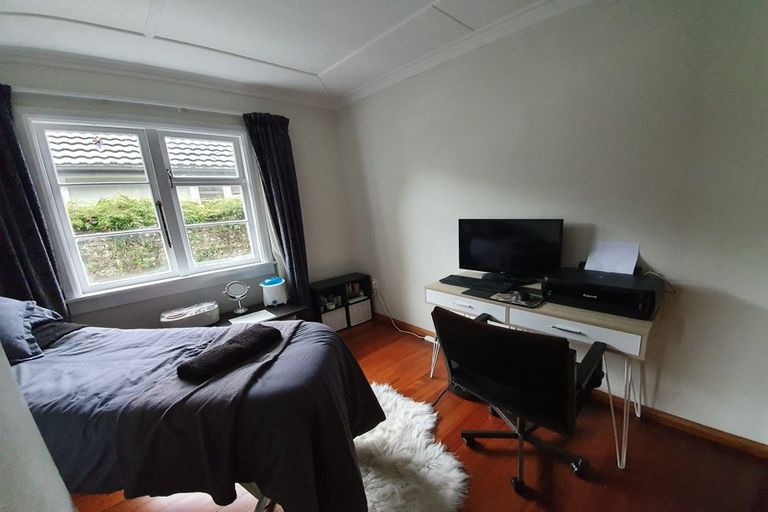 Photo of property in 12 Centennial Drive, Hokowhitu, Palmerston North, 4410