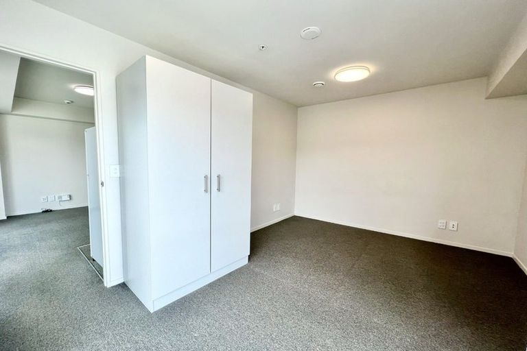 Photo of property in The Peak Apartments, 1105/170 Taranaki Street, Te Aro, Wellington, 6011
