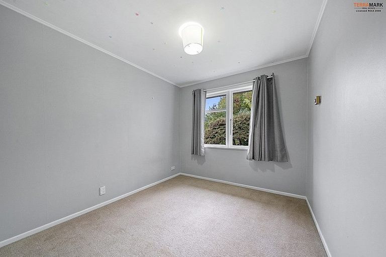 Photo of property in 4a Deller Grove, Silverstream, Upper Hutt, 5019
