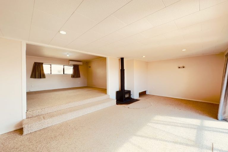 Photo of property in 83a Glengarry Road, Glen Eden, Auckland, 0602