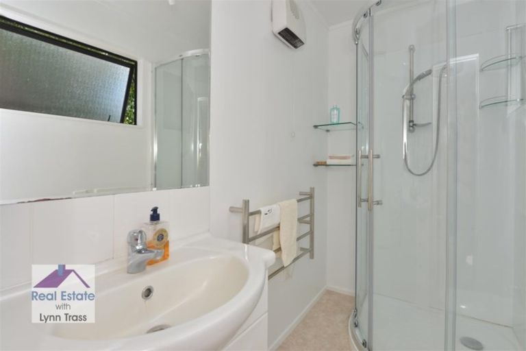 Photo of property in 42 Kiwi Avenue, Maunu, Whangarei, 0110