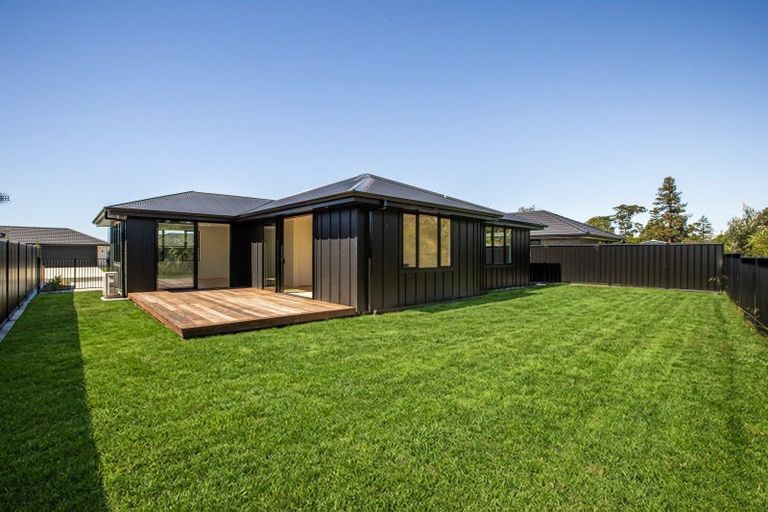 Photo of property in 9 Arihi Crescent, Frimley, 4120