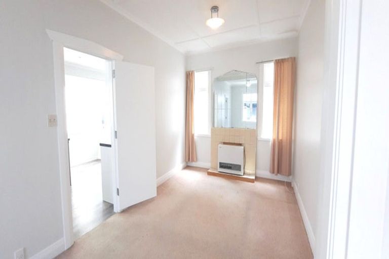 Photo of property in 4 Rotherham Terrace, Miramar, Wellington, 6022