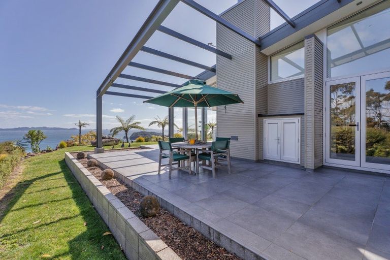 Photo of property in 47 Sarahs Hill, Hahei, Whitianga, 3591